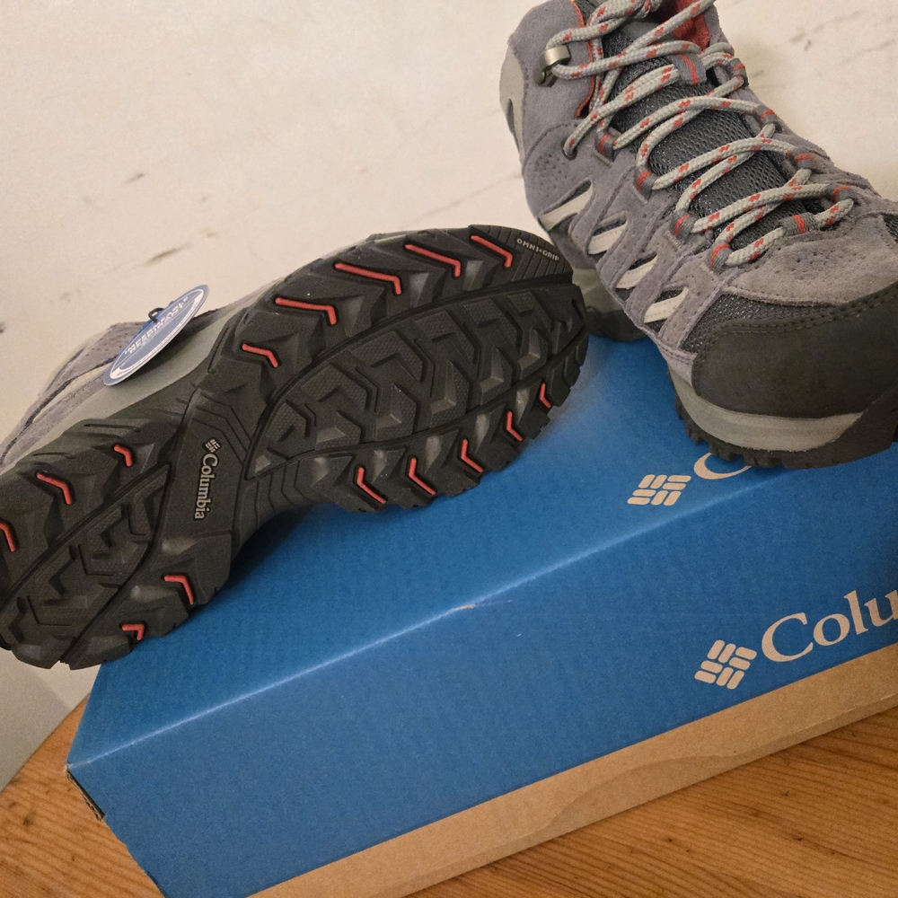Columbia Gray Hiking Boots
